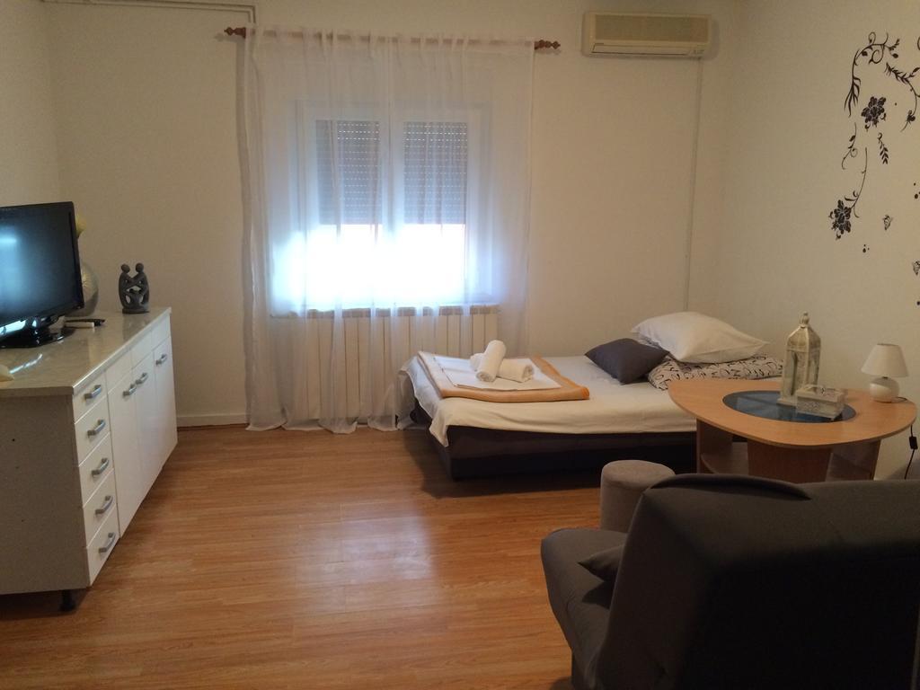 Apartment T&J Zadar Buitenkant foto